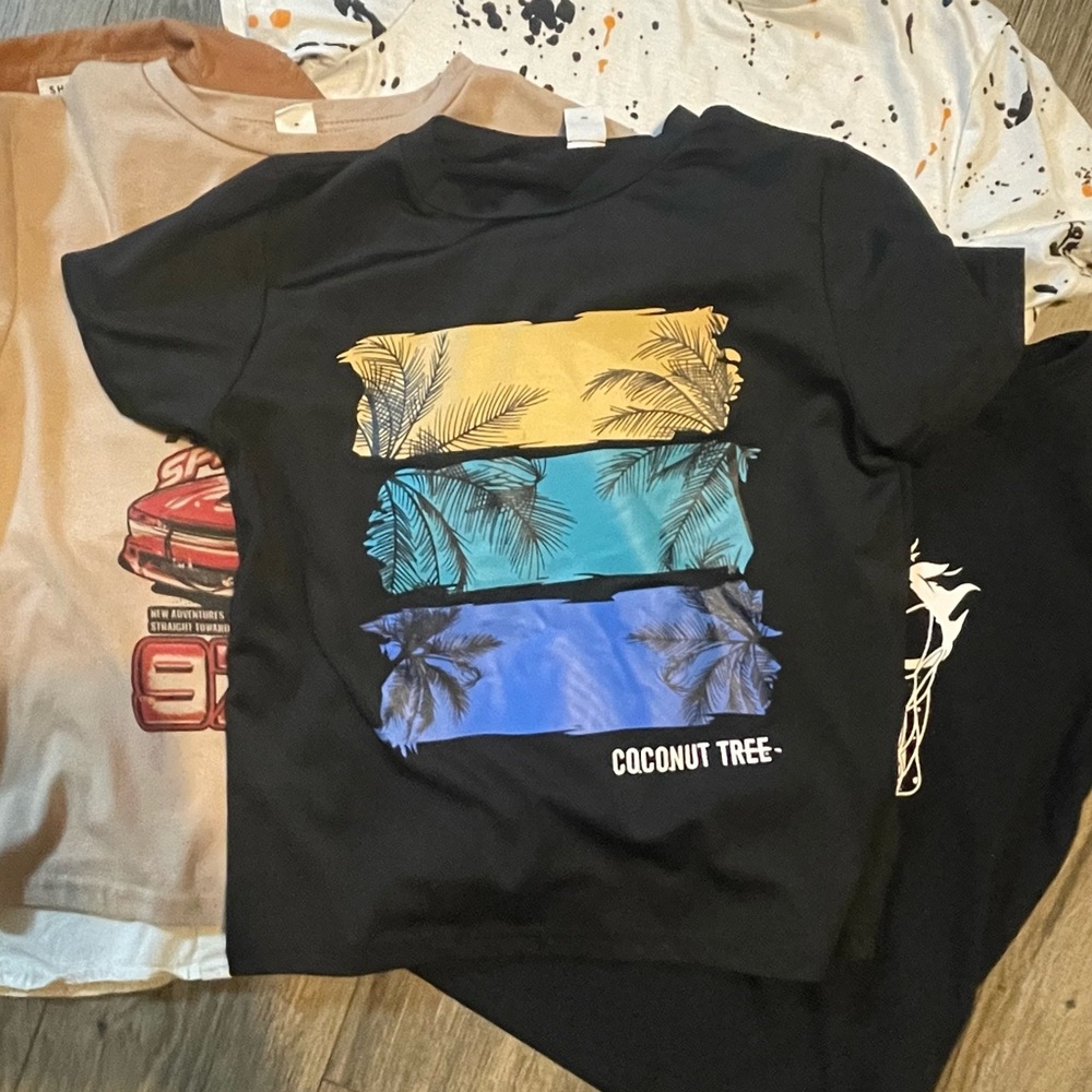 Boys size 8 bundle of graphic t shirts, excellent condition